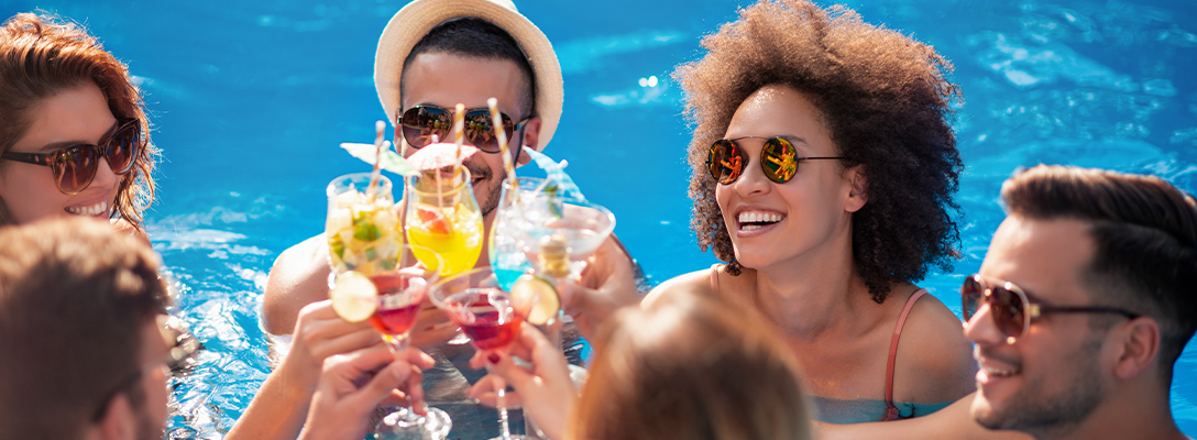 Friends Celebrating 21st Birthday in Las Vegas Pool